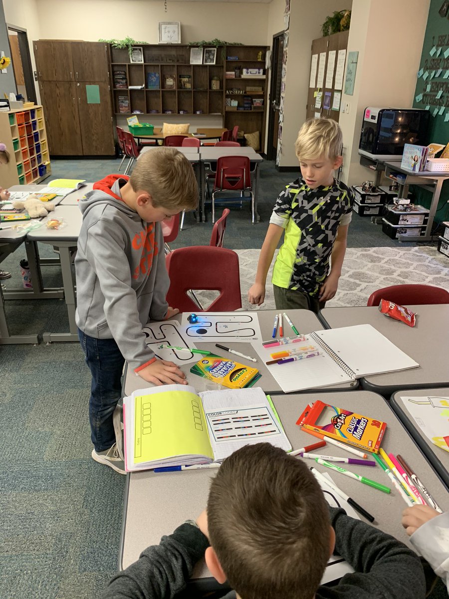 JennyEdrington's tweet image. #hourofcode #ProsperCodes #LeadthewayLF #room300FUN