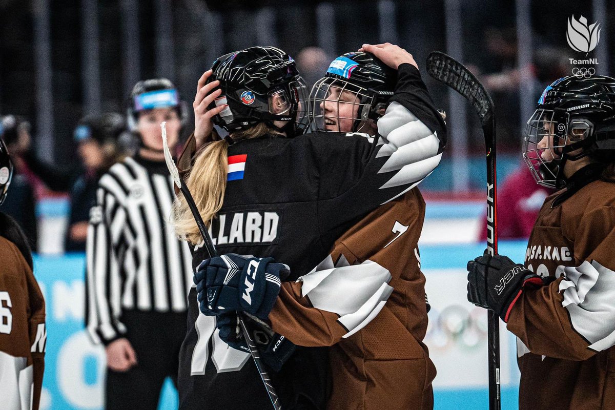 Sterk! 🔥 Op de Jeugd Olympische Spelen strijden de ijshockeyers in teams met verschillende nationaliteiten. Vijf van onze spelers gaan naar de halve finales! 

➡️ Kimberly Collard
➡️ Iris van Houten
➡️ Roos Karst
➡️ Dylan Wesseling
➡️ Corné van Stuijvenberg

#TeamNL🇳🇱 #OnzeReis