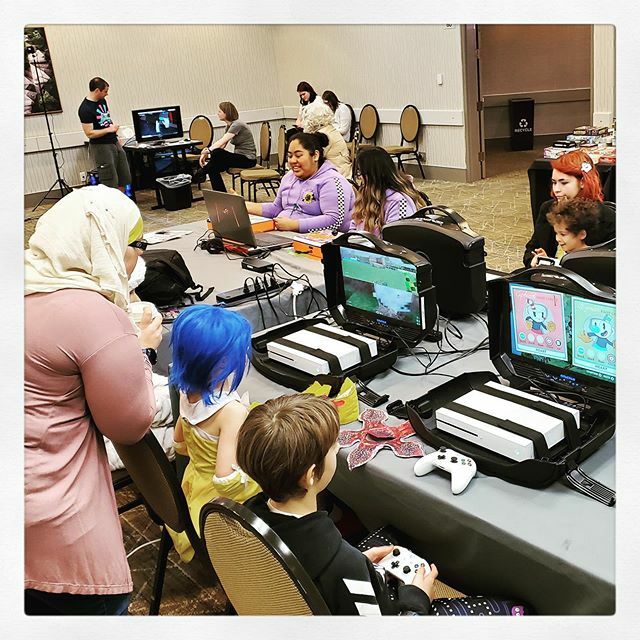 WasabiConPDX's tweet photo. Another THANK YOU to @extralifepdx & @MicrosoftStore - Pioneer Place for making our game room an amazing experience for #FandomPDX 2020 attendees! #YouCanInPortland #PDX | 📷 Microsoft Store - Pioneer Place https://t.co/tr5ruuqWrk