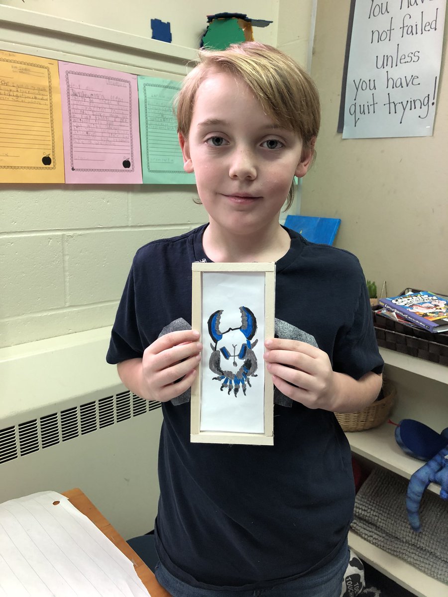 MrsWroeQEPS's tweet photo. #inspiredlearning here @CentralCyclone1 as S’s work with measuring length, angles and perimeter building picture frames with InSteam kits ❤️#rcdsbexperientiallearning with @kargusd and @brohartm https://t.co/KKeAg31BdJ