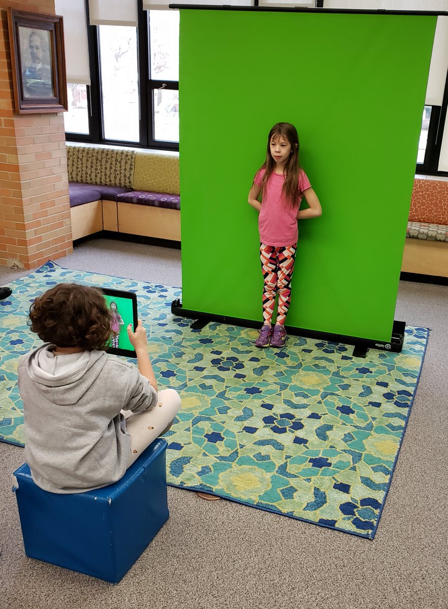 Script writing, getting the right shot and final editing!
Ms. Smith's class using "DoI nk" for their PSA's.
@daybeyeday @libraries97 @BeyetheWay <a href="/OakPark97/">Oak Park District 97</a>