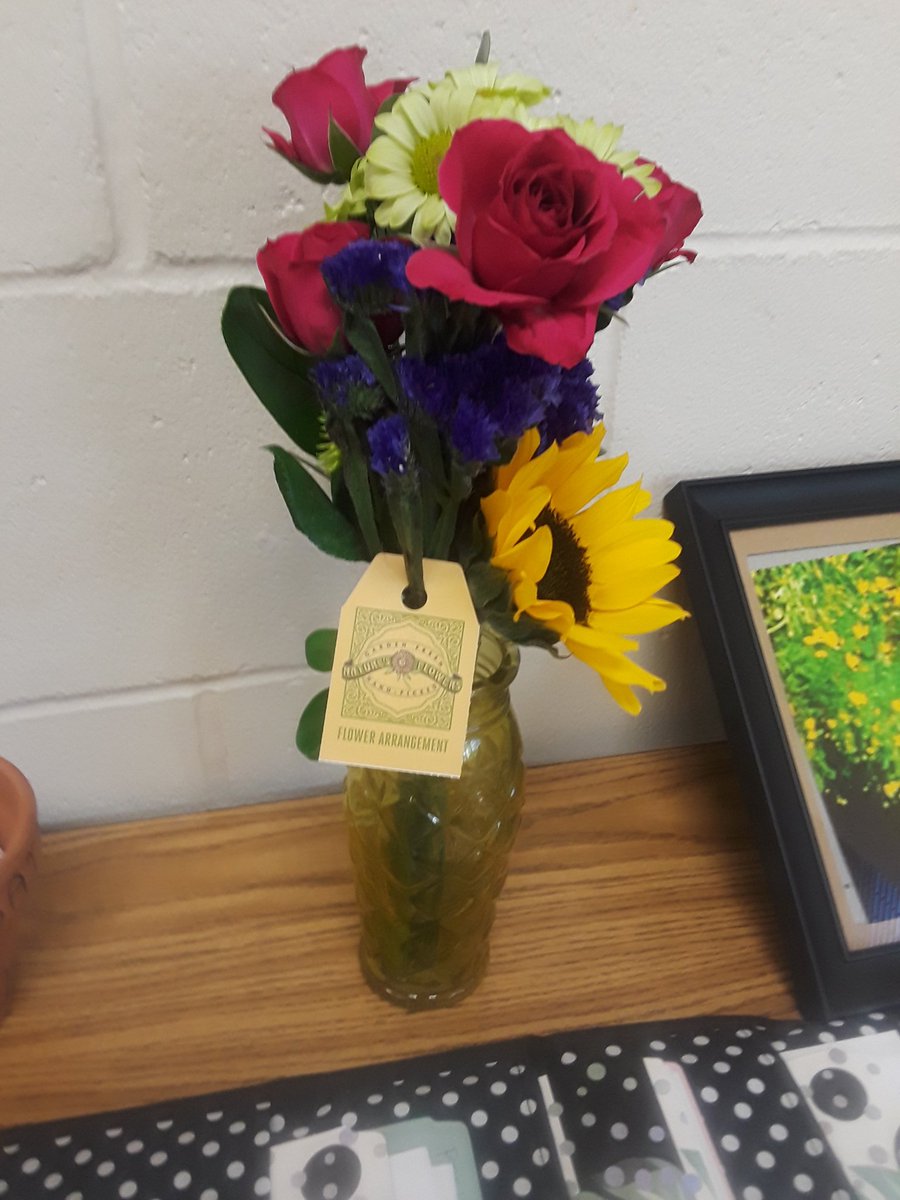 Thanks again @MelissaLynCarr for the sweet welcome back. I'm officially a full time @delandbulldogs. #VCS#OnOurWaytoAnA