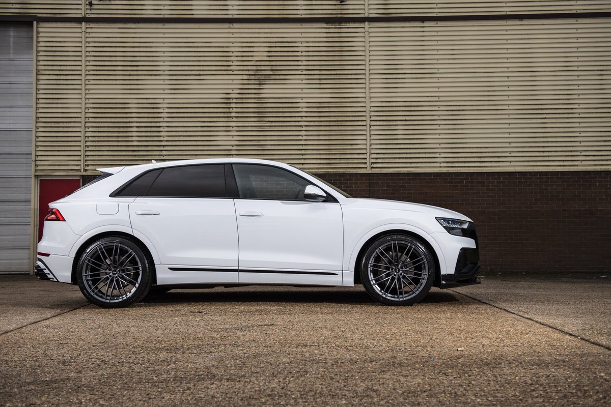 abt_uk's tweet photo. NEW LOWER PRICE‼️ £69,995 stunning glacier white, full ABT Q8, huge spec, pan roof, matrix lights etc. ABT front skirt, ABT reer wing, ABT rear skirt, full de-chrome and breathtaking 23” ABT HR alloys. Please DM for info. 👍🙂 https://t.co/qCn2expZab