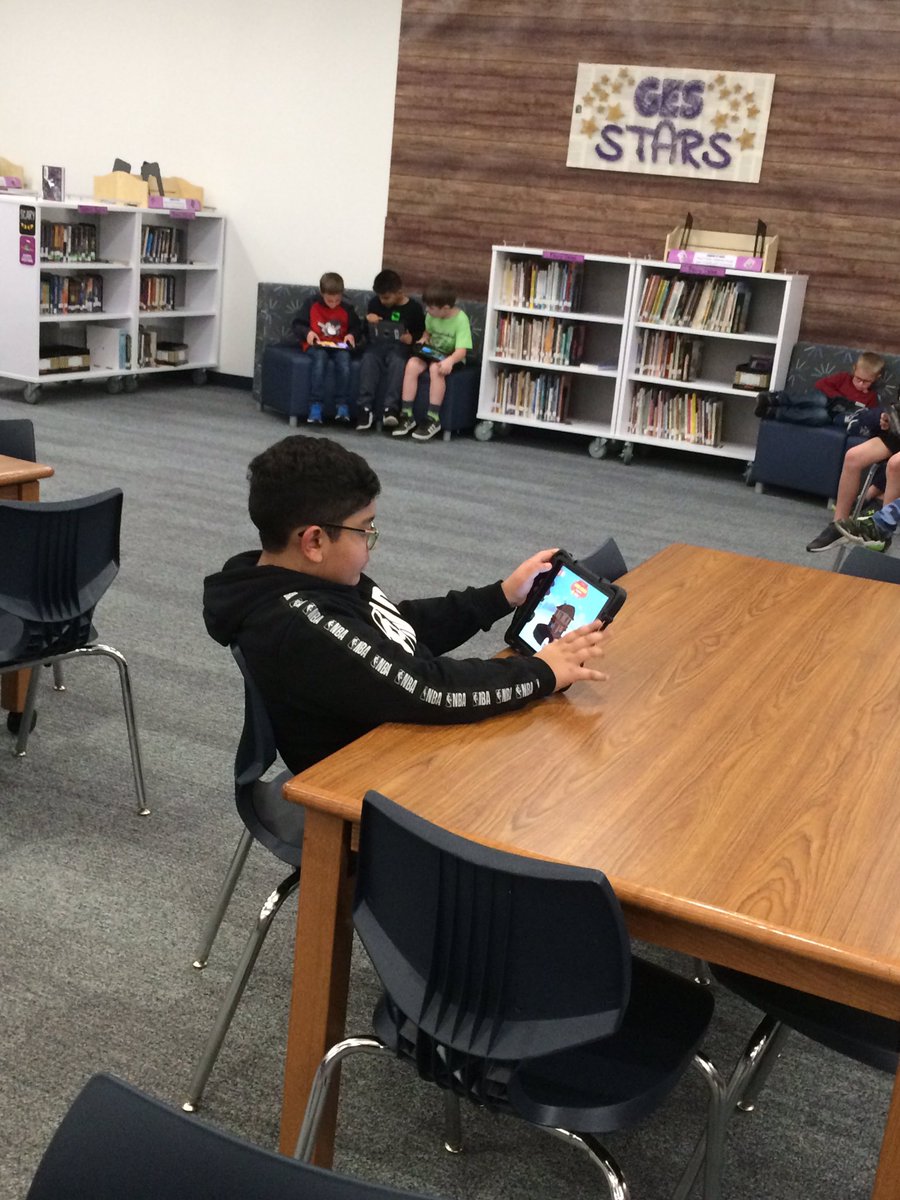 Hahne_Elyse's tweet photo. Coding rocks! #gesshineon #gcisdtech #coding https://t.co/K96iwpLLcH