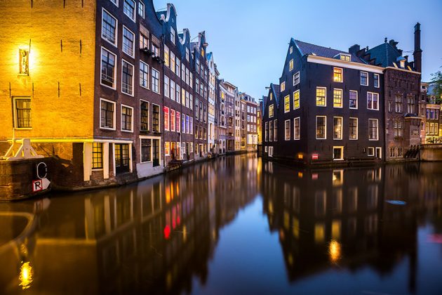 AP_Magazine's tweet photo. You've got to try these!  

6 Night Photography Tips For Shooting The Perfect Cityscape: https://t.co/fuJbJHjkhO https://t.co/3Bar2K6N4Y