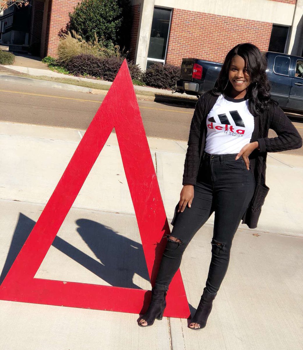 JaylaWhitfield's tweet image. 107 years of scholarship, sisterhood, and service. I’m so thankful for the 22 that created this lifetime bond. Happy Founders Day sorors!❤️ #AOML #LambdaSigma