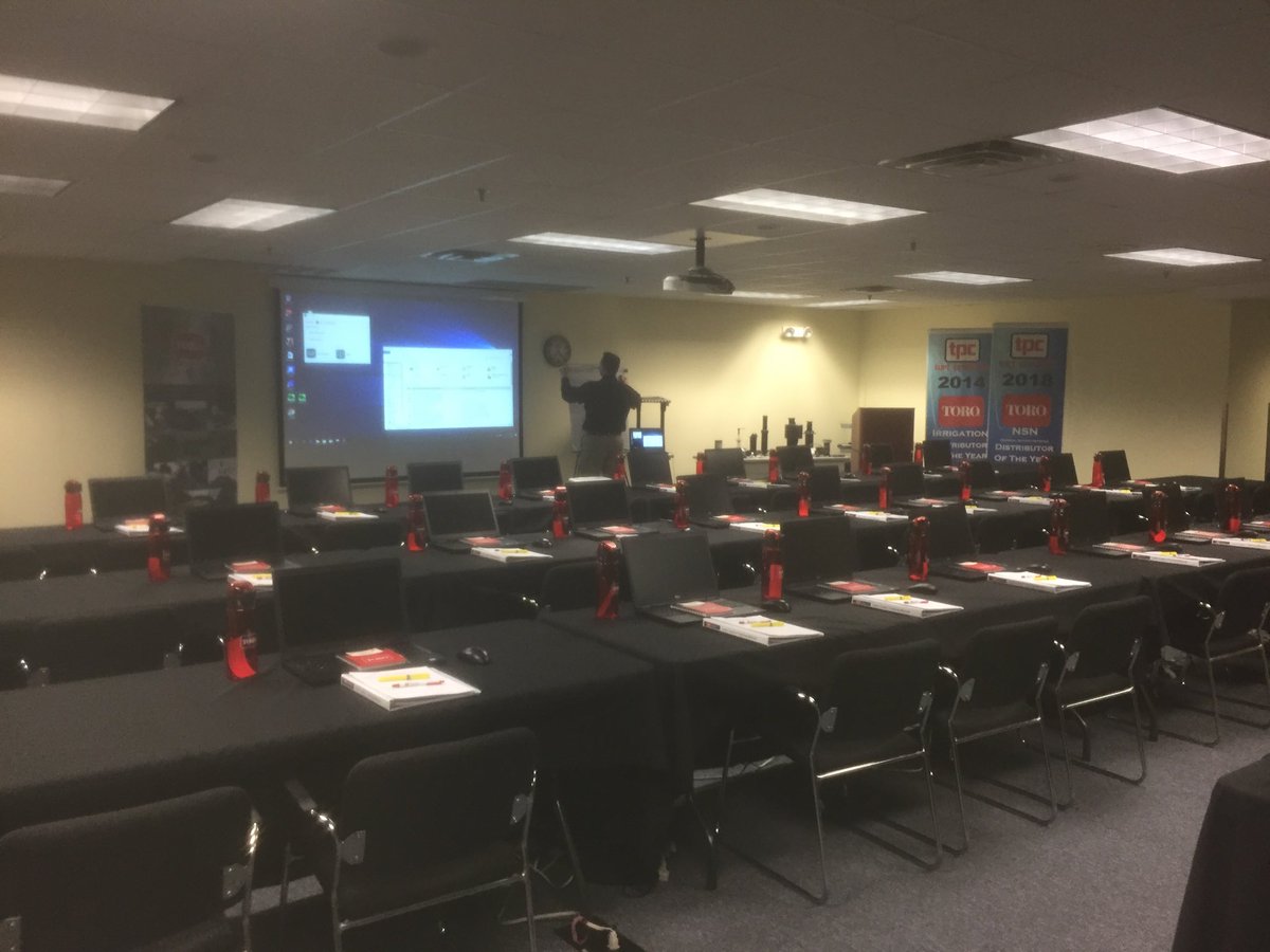 HullPhullw's tweet photo. Ready for 4 days of Lynx Training with about 50 customers! #Toro NSN #toroirrigation https://t.co/KAp9hLF9C5