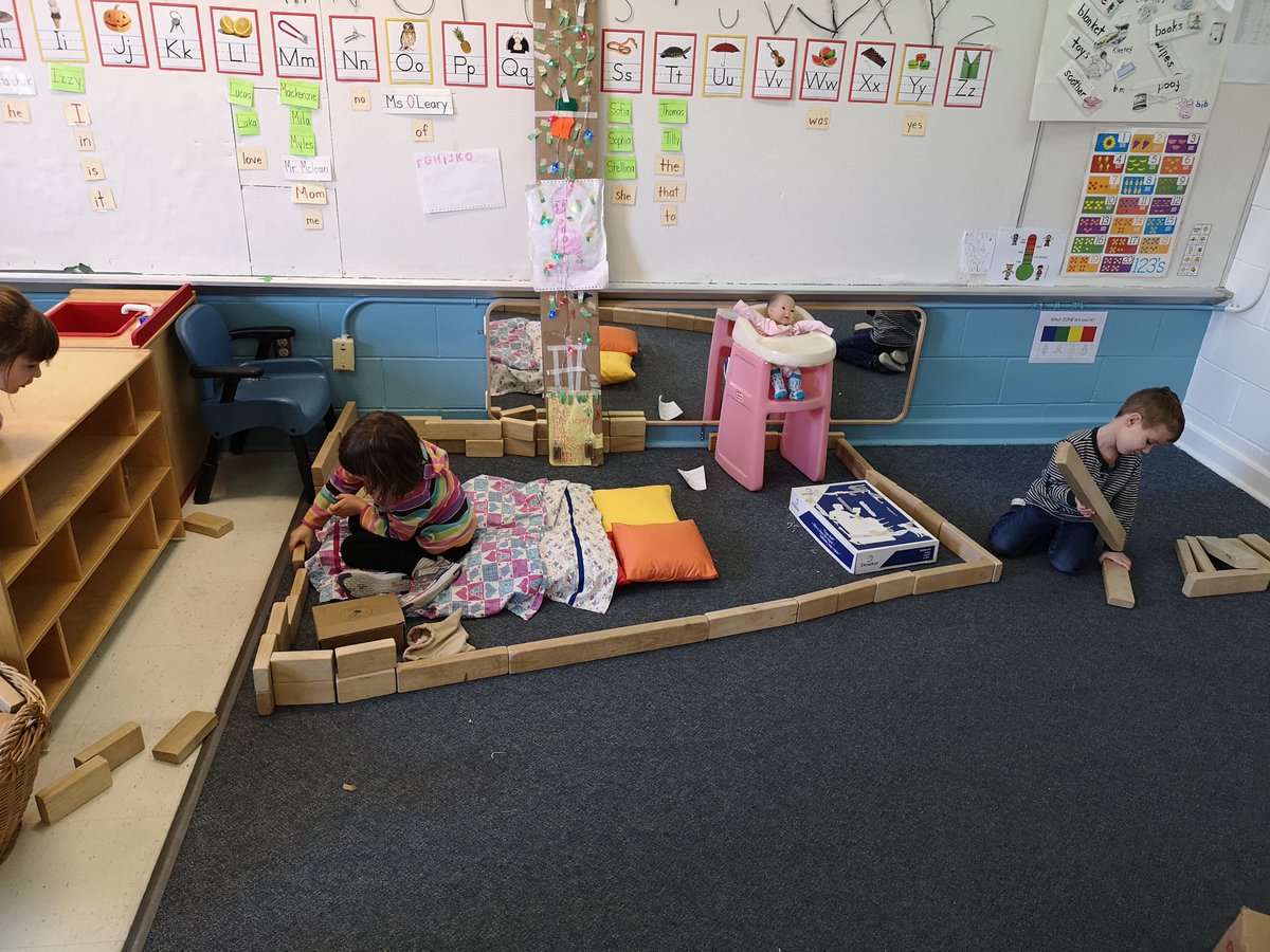 Mister_McLean's tweet photo. Sometimes so many friends want to play house that we need to build a whole neighborhood! 😁❤️ @OLPeaceOCSB #BuildersNotBreakers #teamworkmakesthedreamwork https://t.co/2oWQd1oX35