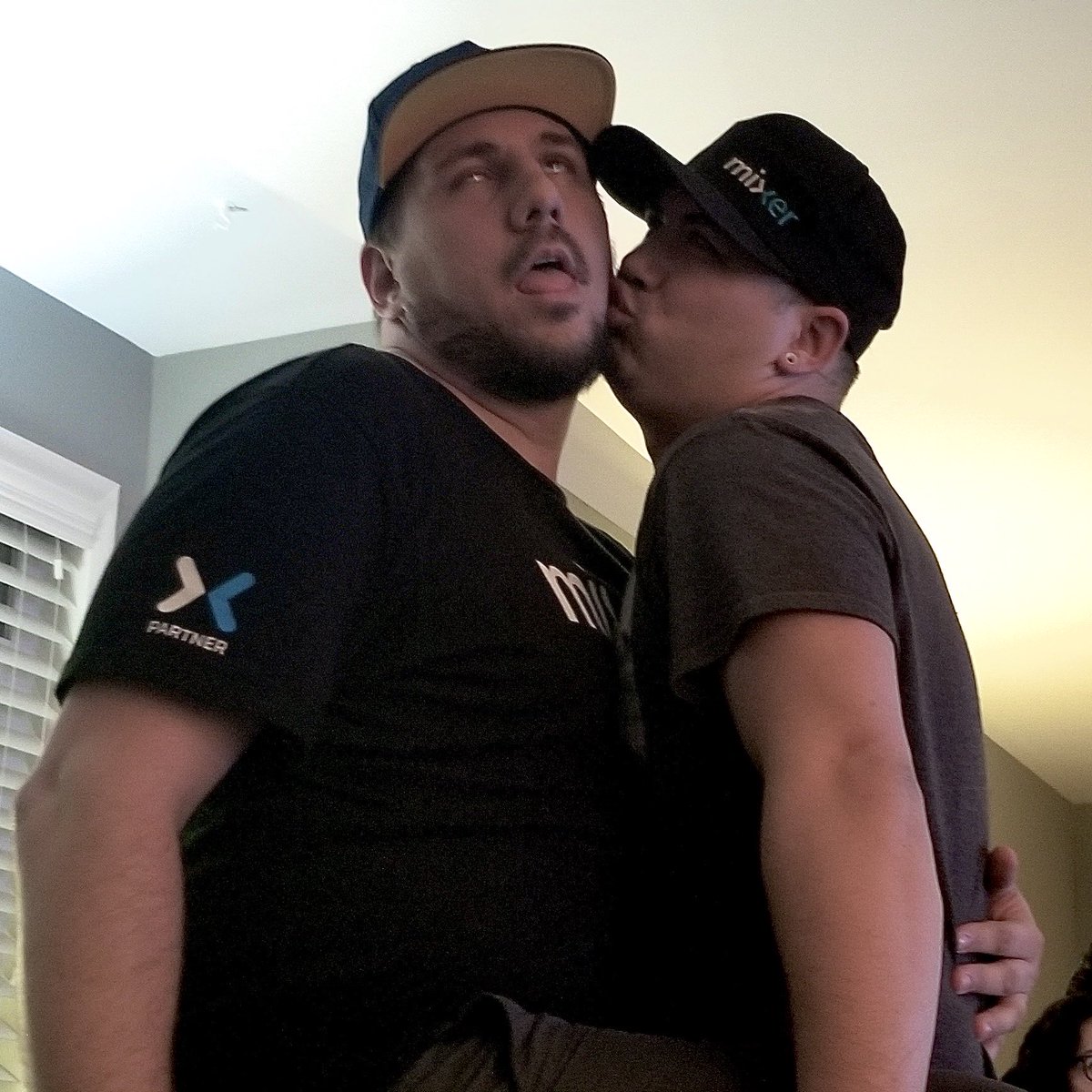 ItSuperPanda's tweet photo. Happy Birthday to the man, the legend, @HaliosTV. The moment we finally got to meet, we clicked instantly. It’s been a crazy off and on year for the both of us, but I’ll always love and support this guy! Here’s to another amazing year! https://t.co/QAb2lVinvq