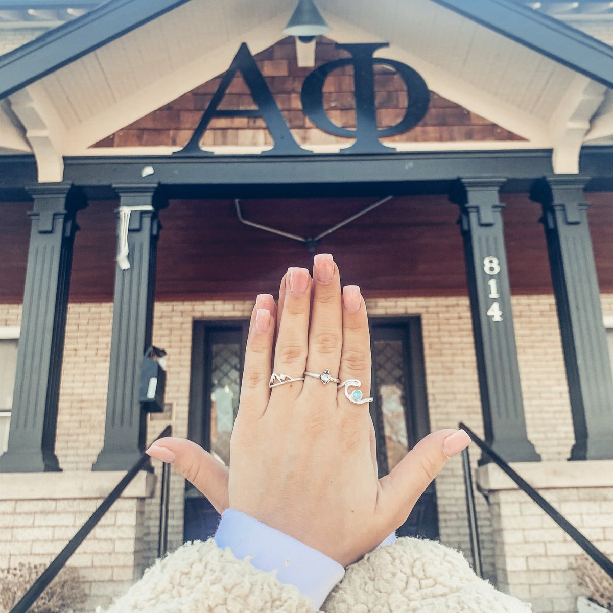 Welcome home to our sisters at 814.🥰 We’re so excited to start this new semester on good terms and new resolutions. School is almost back and we’re ready to take it head on!🎉