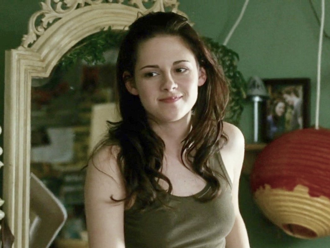 New Moon also gave us so many beautiful shots of Bella