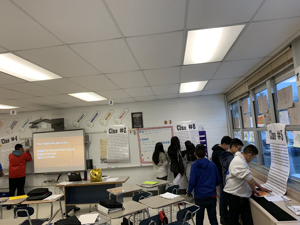 MegW2356's tweet photo. @d300CMS Students working through a Bill of Rights escape room. So fun!! https://t.co/DQ3MiFzXzo