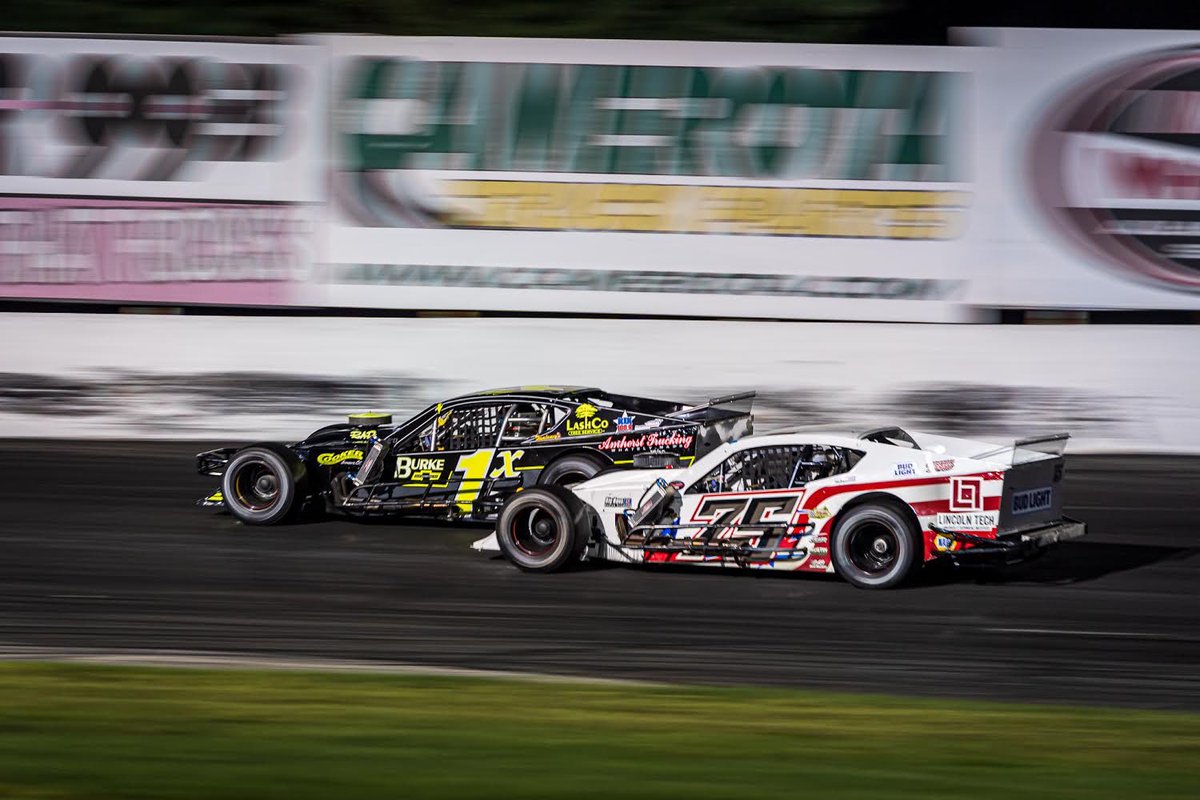 StaffordSpeedwy's tweet photo. SK Modified always look better under the lights π¦π‘
#1 SK Mod @TylerL11x
#75 SK Mod @david_arute
Happy Modified Monday π
πΈ @tom6024
#SKmods #Nascar #ModMonday #StaffordSpeedway https://t.co/KUIwecIKPu
