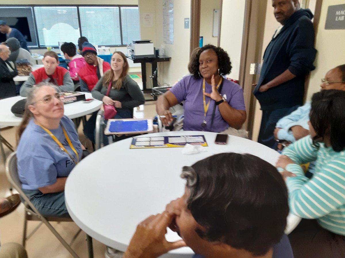 lorenzotbrown's tweet image. So good to see friends together again in the new year! Even had a surprised vist from a prehistoric dinosaur 😊 #isable  #isablecenter isable.org/social-e-d