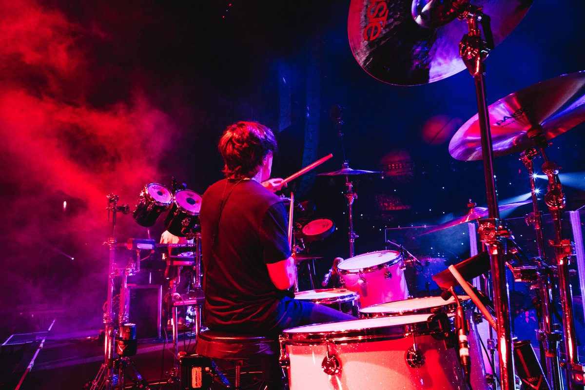 Maroon 5 tweet media