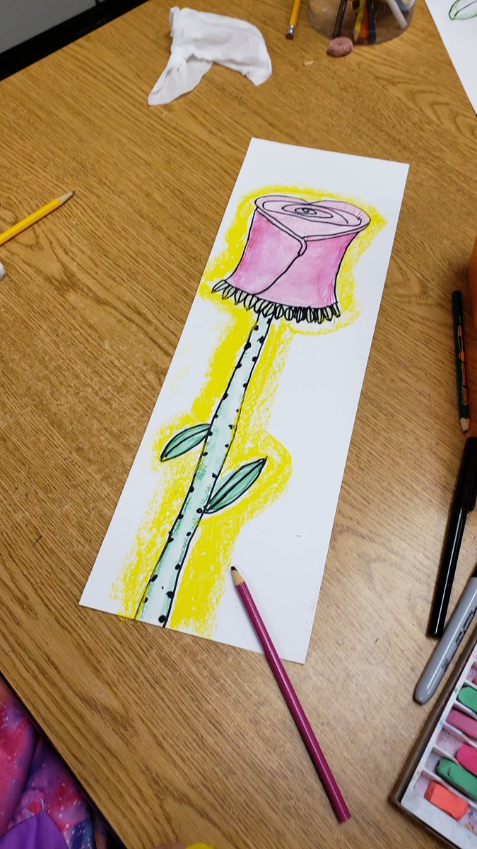 CommerceArtRoom's tweet photo. Third graders complete a one day lesson with a focus on cross-hatching and exploring the use of water color pencils @CommerceElem https://t.co/GBzdPgl2DU