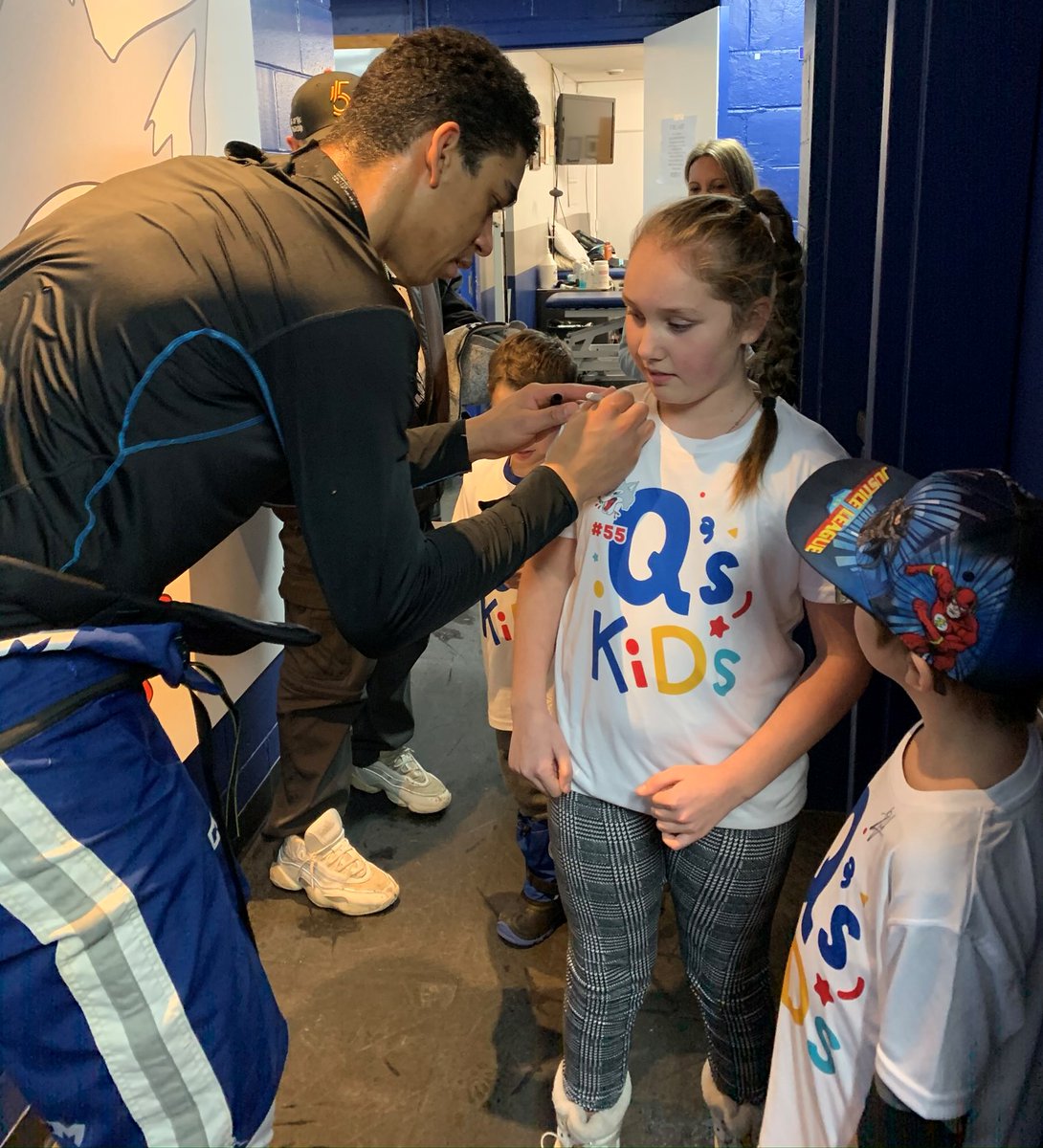 Byfield partners with NEO Kids and Wolves in launch of Q's Kids. 🏒
"To give them a night out with their family where they can have fun is important to me,” said <a href="/byfield55/">Quinton Byfield</a> . 🐺
Read more 👉 sudburywolves.com/article/byfiel…