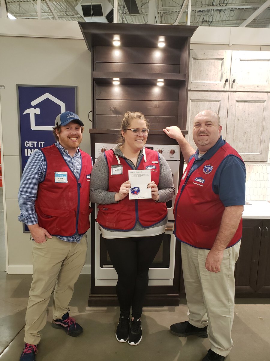 lowesscwv's tweet photo. Crushing $30,000 in sales, all before lunch! Great job Lauren!
@BlueBoxR1 @BenitoKomadina @Slmoon2772 @JoeRich69403259 https://t.co/T3MYguv8r0
