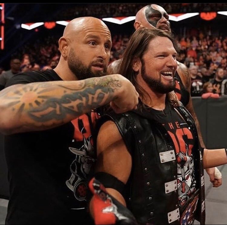 BCis4Life's tweet image. Only reason I’m watching #RAW tonight 🤘🏻🖤❤️