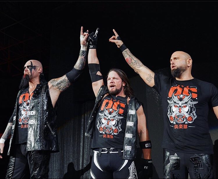 BCis4Life's tweet image. Only reason I’m watching #RAW tonight 🤘🏻🖤❤️