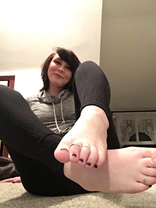 I really just wanted to see if I could post 2 pics at a time ! #toes #Feetfettish #soles #SolesofSilk<a href="/tag/toes"class="tags"><span>#toes</span></a><a href="/tag/lovefeet"class="tags"><span>#lovefeet</span></a><a href="/tag/footfettish"class="tags"><span>#footfettish</span></a><a href="/tag/soles"class="tags"><span>#soles</span></a><a href="/tag/footlovers"class="tags"><span>#footlovers</span></a>