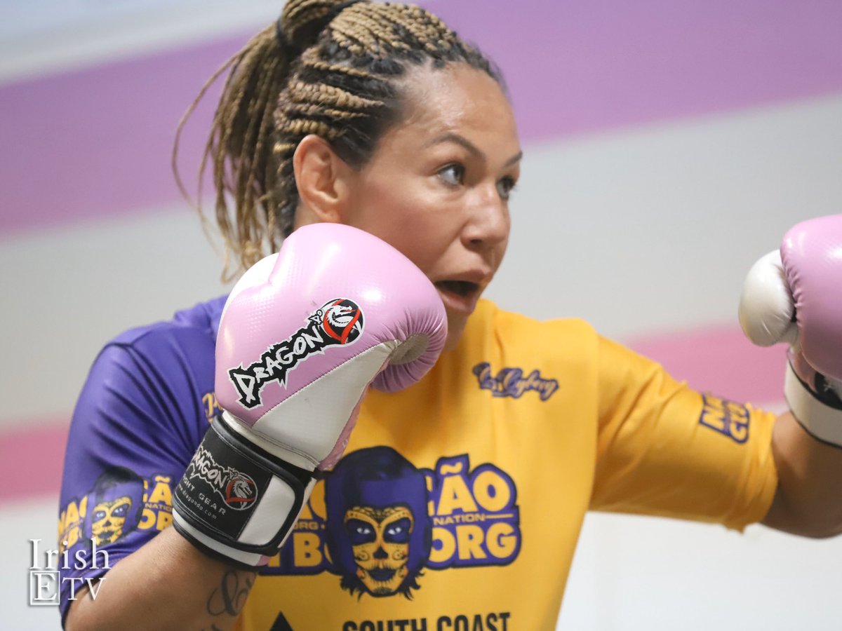 IrishETVSport's tweet photo. #MMA champion @criscyborg focused and strong — #CyborgVsBudd #Bellator238 #BellatorMMA #WMMA
@BellatorMMA @Bellator_Europe https://t.co/qhiyY2uNbg