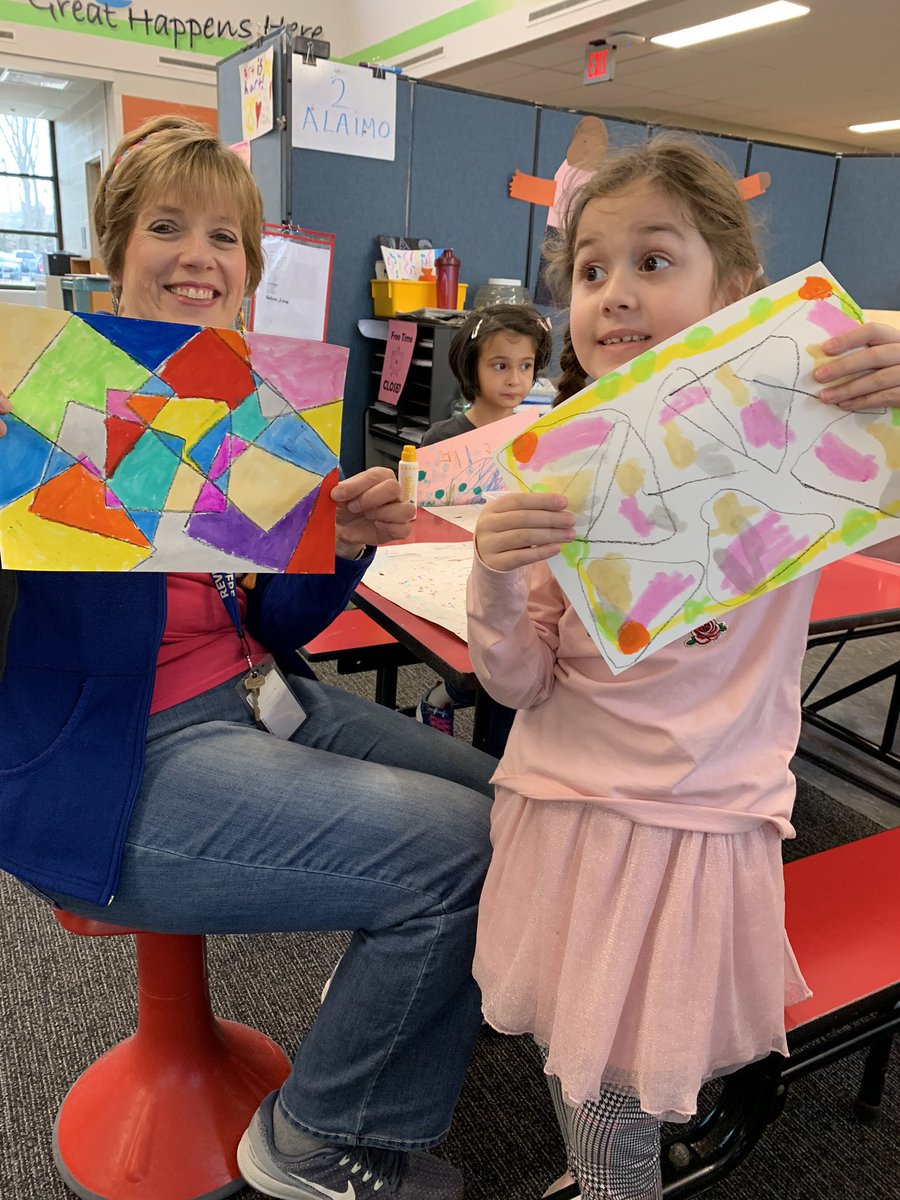 SlateHillStars's tweet image. Thank you Kristina for assisting me with my picture in art today! #luckyprincipal #soblessed @RichfieldElem #disabilityawarenessweek