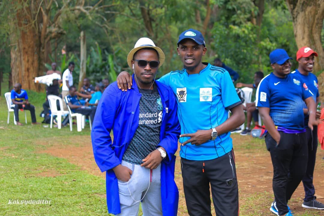 makaya_fc's tweet photo. 📍Match Day Three In Spitting Image
#MwiriLeagueS2
#MwiriWembleyCricket https://t.co/V0UC76hoaQ