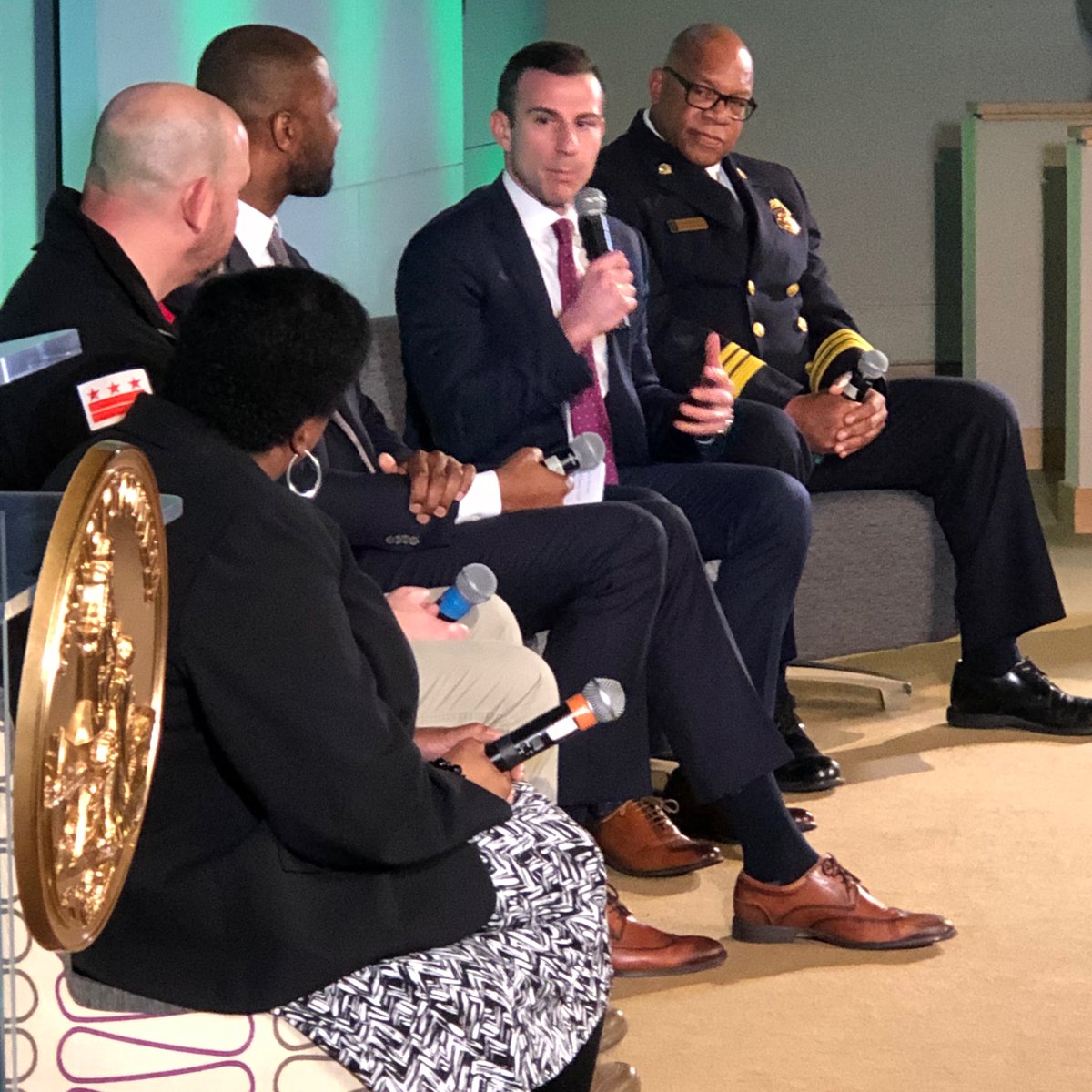DMOIDC's tweet photo. At @MayorBowser‘s 2020 Accountability Report launch, #TeamDMOI’s Lucinda Babers asked @DDOTDC‘s Jeff Marootian to  share all of the agency’s progress in paving, sidewalk, pothole and alley repair and other #BackToBasicsDC improvements!  #DC2020ACR https://t.co/IVqIqjpi0o