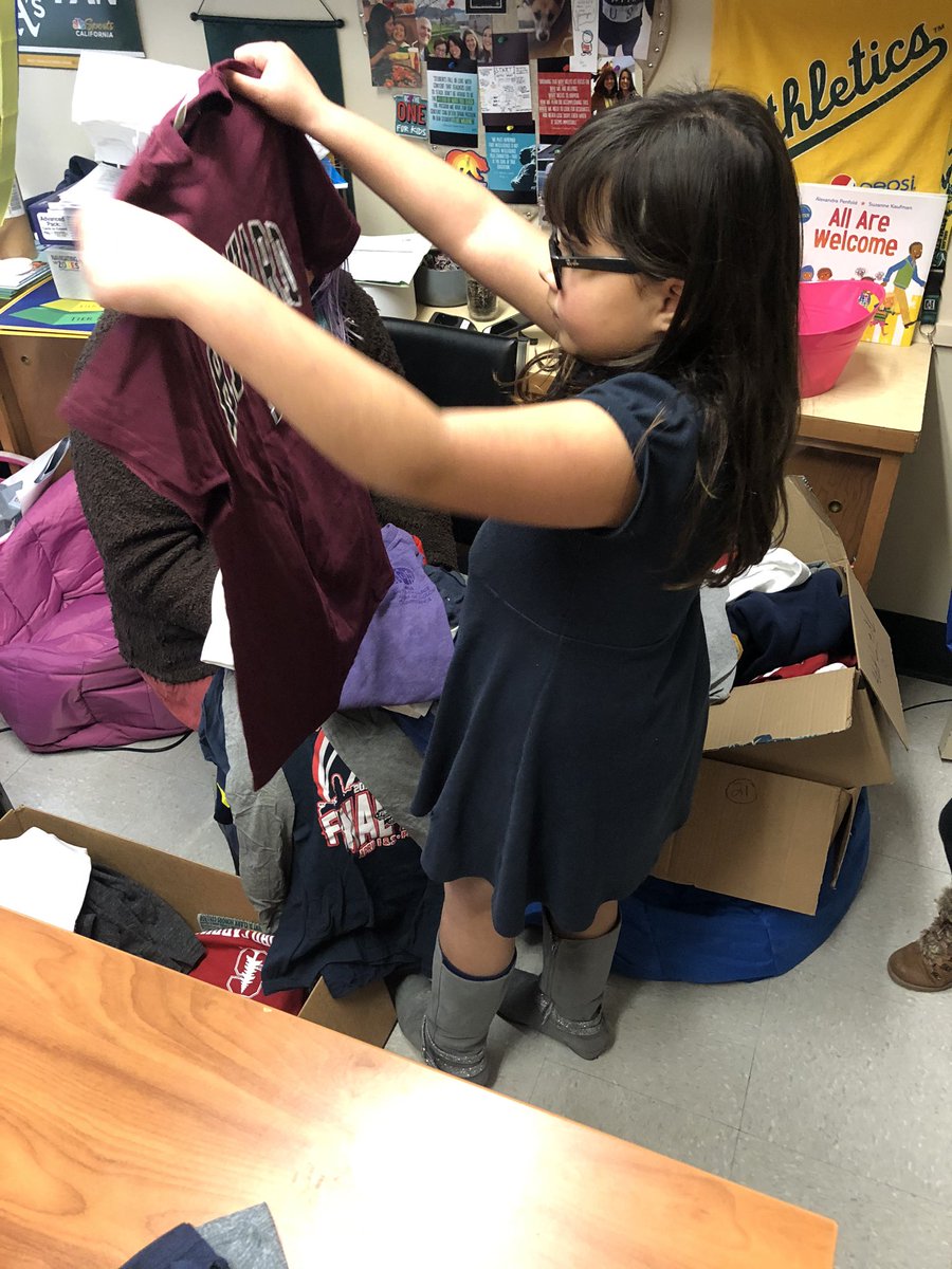 El Monte Elementary (@elmontebulldogs) on Twitter photo Thank you to our generous friends family and donors (<a href="/tripperino/">Tripper Ortman</a> and Orinda Teen Boys Charity to name a couple!) for the shirts that allow many of our Bulldogs be able to participate in college Wednesday here at school! #communitymatters Thank you to our generous friends family and donors (<a href="/tripperino/">Tripper Ortman</a> and Orinda Teen Boys Charity to name a couple!) for the shirts that allow many of our Bulldogs be able to participate in college Wednesday here at school! #communitymatters