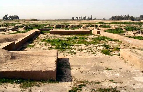 And onto my next Iranian cultural heritage site, it is the archaeological site of Haft Tepe in the the Khuzestan Province. The remains of the Elamite city of Kabnak were discovered here back in 1908 and excavations are still taking place.