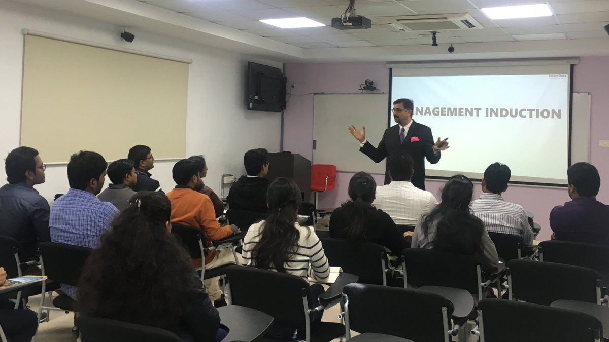 sdeievent's tweet photo. #ManagementInduction is the most significant opportunity that our #professionals seek. It's a program designed for new entrants to socialize with other #smarTians and senior #officials to comprehend easily & effectively with our #vision, #mission, #objectives & #goals.
#sD2 https://t.co/qACiGc6C5W