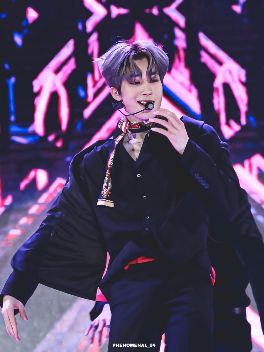 PHENOMENAL_94's tweet image. Have a good day 😏