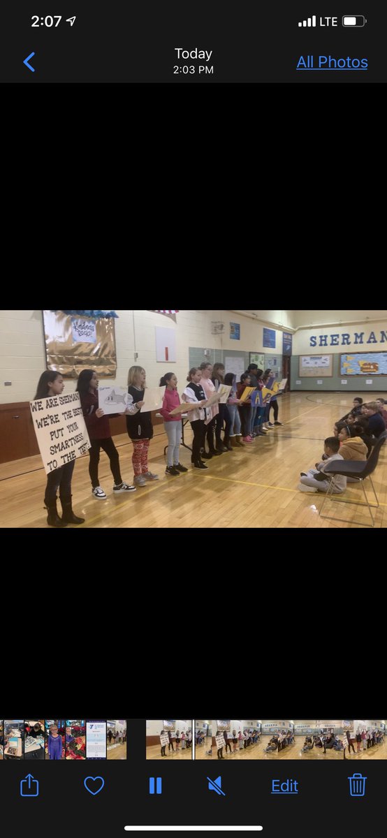 Thank you to Sara Peters for reading to our 3rd graders for the NCAA Readers Become Leaders program!  Our chorus helped kickoff the event with the National Anthem and we ended with singing, take me out to the ball game and ball game food! #OPSPROUD #readersbecomeleaders