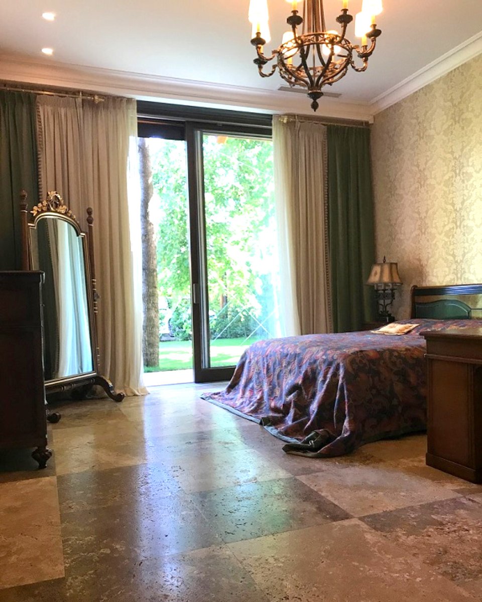 DenverShs's tweet image. Do your floors need to be replaced soon? Here’s how you’ll know when it’s time to call a flooring contractor. selecthomesolutions.com/5-signs-its-ti…  #SelectHomeSolutions #Flooring