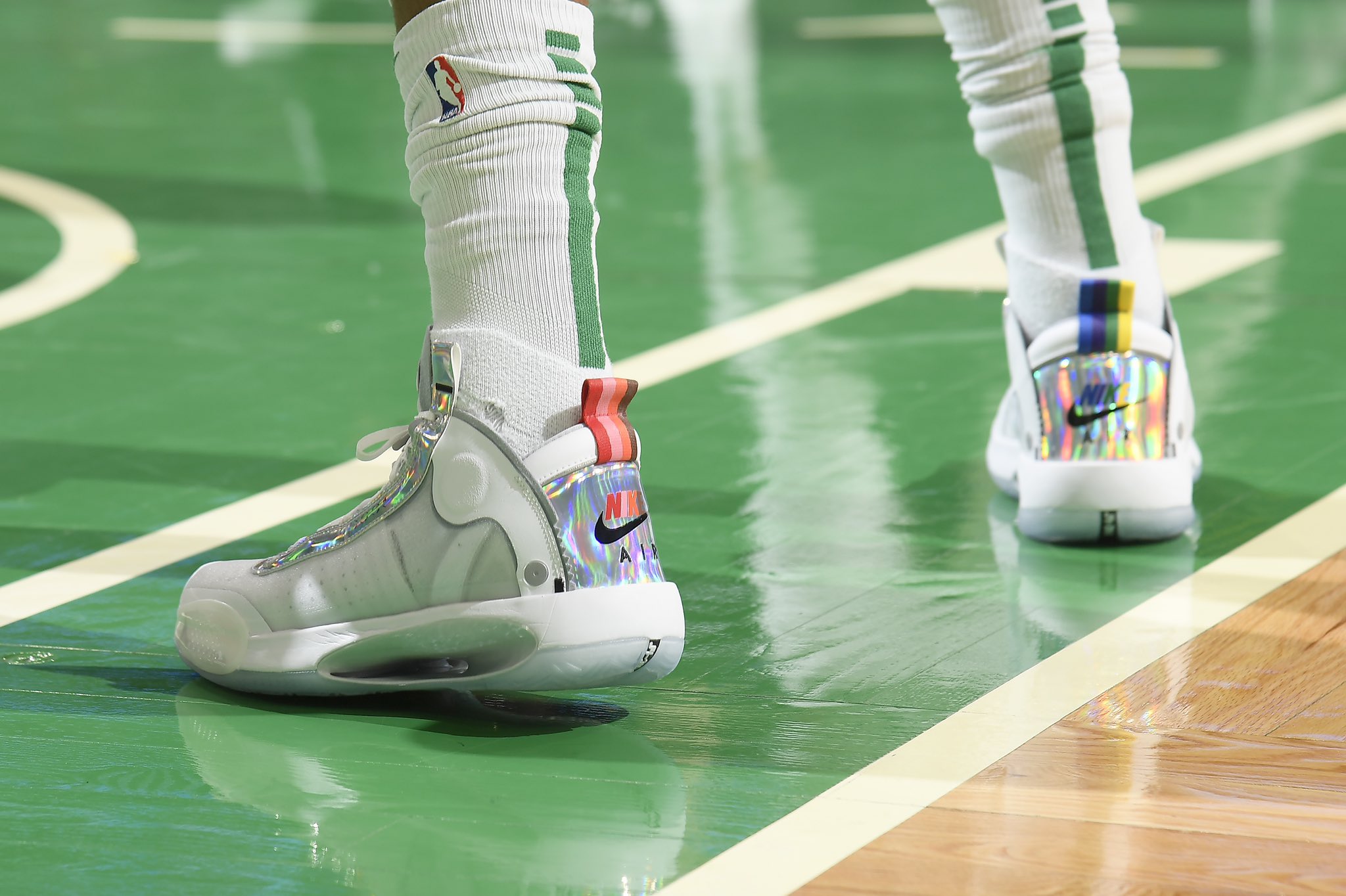 Kemba walker best sale sneakers neon green