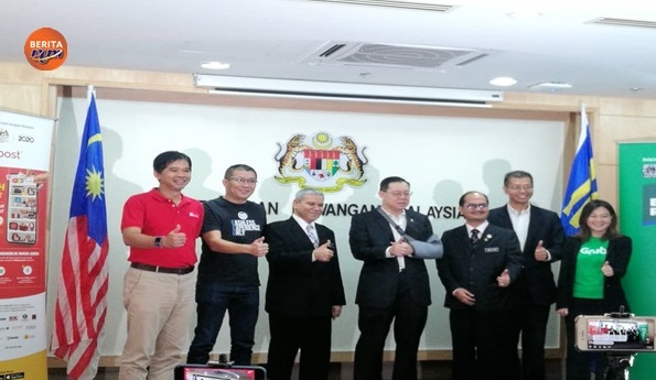 beritartm's tweet photo. 14 Jan - Pelancaran e-Tunai Rakyat esok, 15 juta rakyat dijangka terima wang percuma melalui e-dompet
https://t.co/hofS5S39VR
@guanenglim
#BeritaRTM #RTM #eTunai #edompet #Putrajaya https://t.co/gkfDYSTH2p