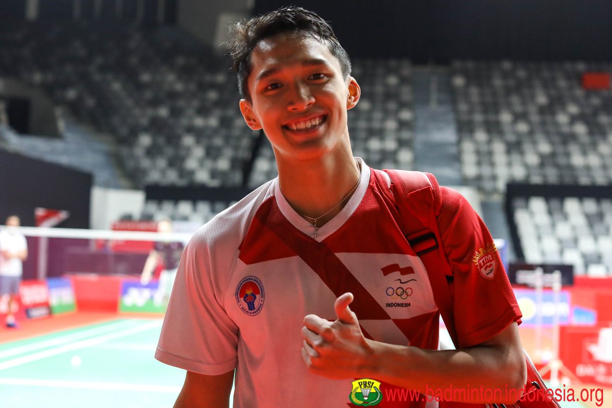 JONACHIVERS_'s tweet photo. [PICT] Jonatan dan tim tunggal putra lainnya saat mencoba lapangan kemarin 💪🤗

#JonatanChristie #DaihatsuIndonesiaMasters2020 #IndonesiaMaster2020 #Jonachivers #BadmintonIndonesia  #IndonesiaJuara #TimIndonesia https://t.co/Y6zMOHlGEz