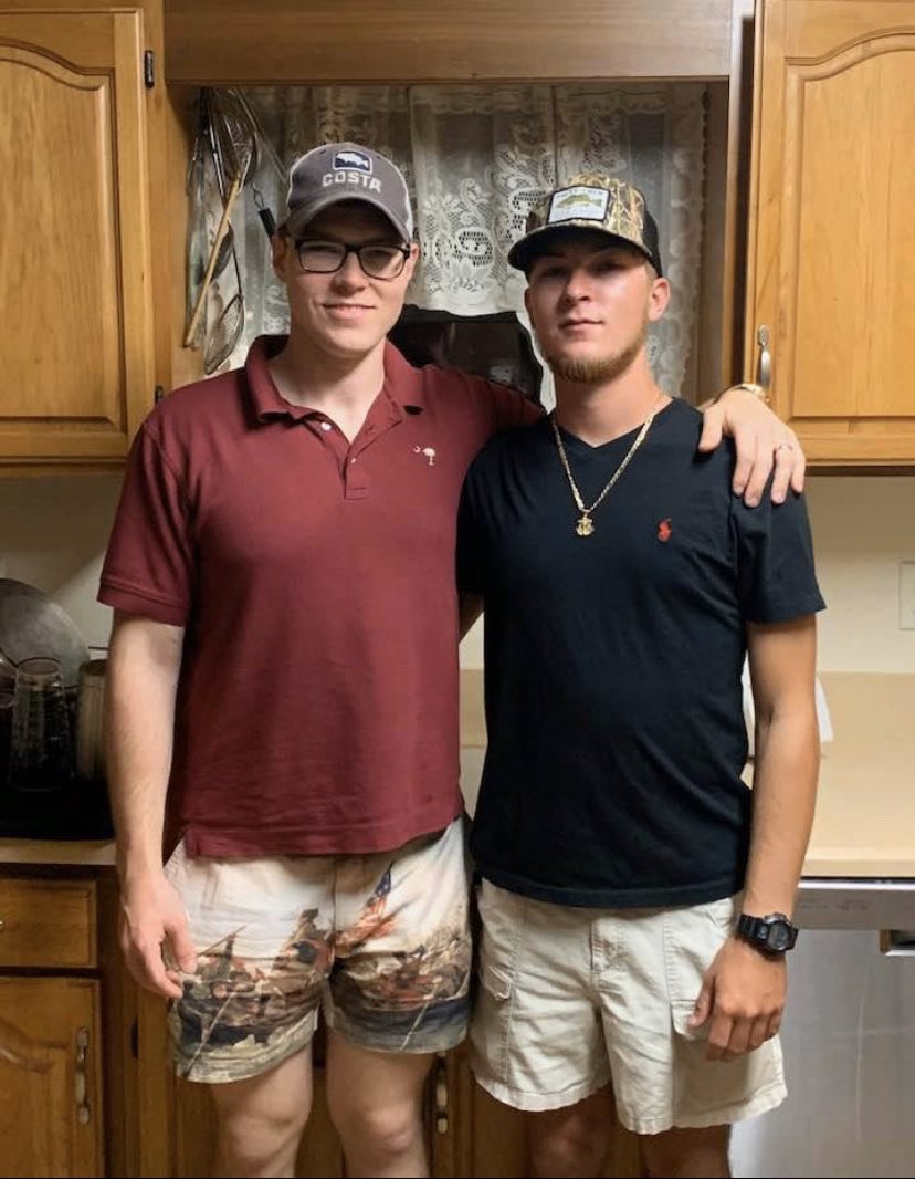 garrettheath7's tweet photo. Every night I pray and ask God too put his shield of armor around our U.S Military, My brother is deployed right now leaving his newborn son knowing there is a chance he could not come home all for people he doesn’t even know ..... please pray for and support our U.S military https://t.co/Gj8cVO41Ti