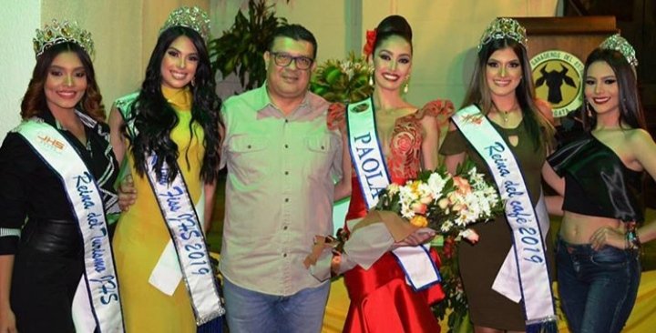 enferiate's tweet photo. Paola Castillo es la nueva Reina de la Asociación de Ganaderos del Táchira en marco de la FISS2020 https://t.co/Jbdw726LYu