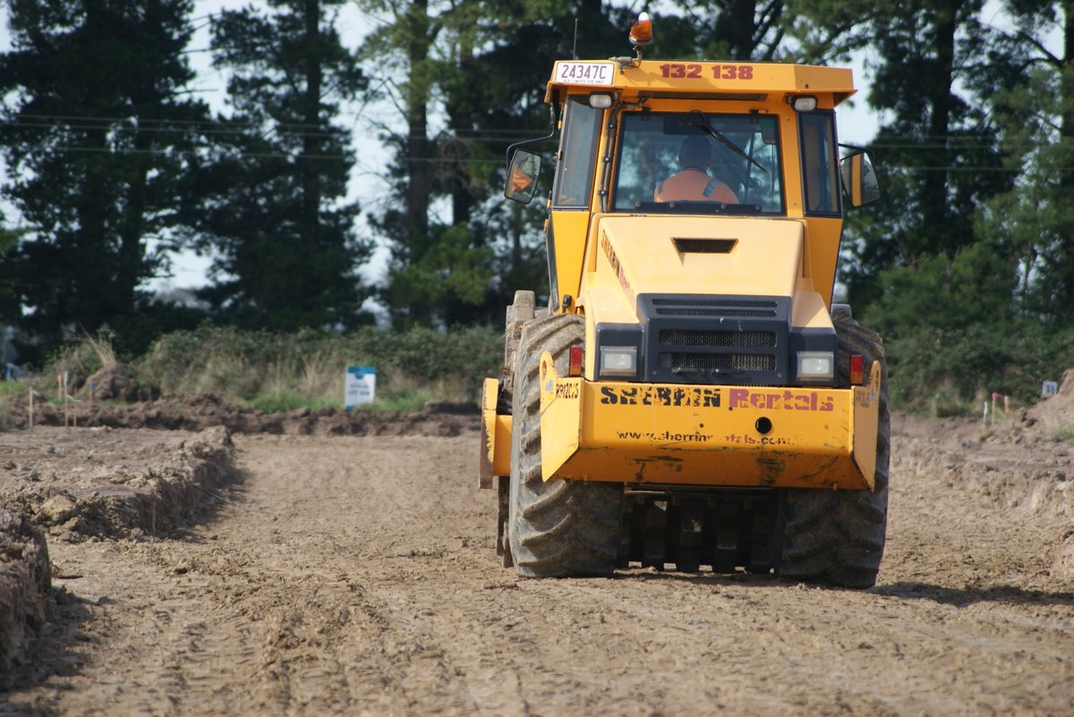 PolyCom Stabilising Aid making Australian roads great again. #bushfirerecovery #stabilisation #dustfree #tradies roadmaker.com.au