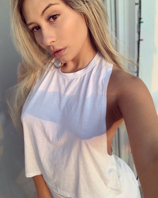 Hola 👋 https://t.co/mpDQ4pUsGg<a href="/tag/granfinal"class="tags"><span>#granfinal</span></a>