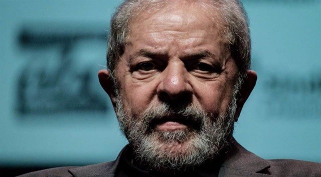 HolofoteNet's tweet photo. Desespero faz PT marcar sua primeira “reunião evangélica” para março https://t.co/zsWshcplIn https://t.co/DVcfFSrQ3j