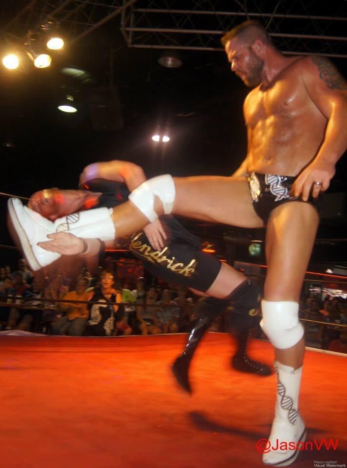 GreatKendrick's tweet photo. That one time I had Matt Morgan  right where I wanted him https://t.co/S6SAgfoAOF