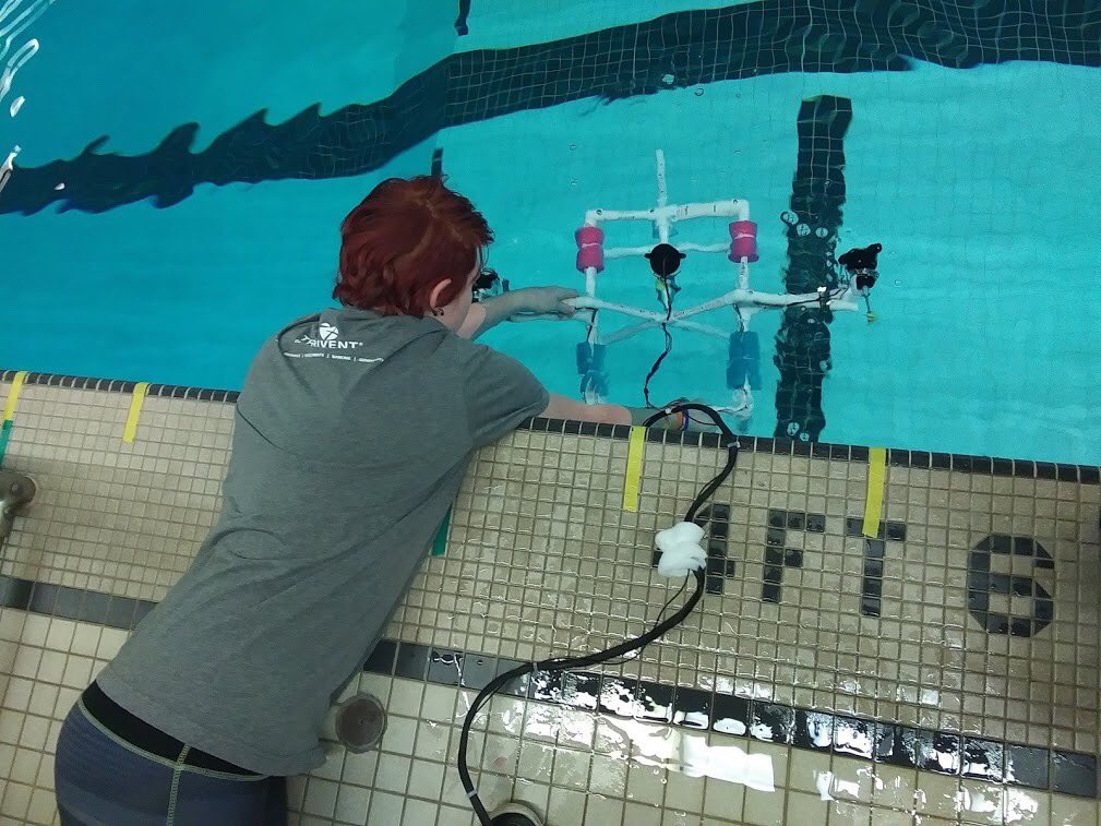 LauraFeffer's tweet image. Allegan Alternative&apos;s Project-Based Engineering Class has built underwater robots and is taking trips to the AHS pool to test them out! #soarwitheagles #handsonlearning