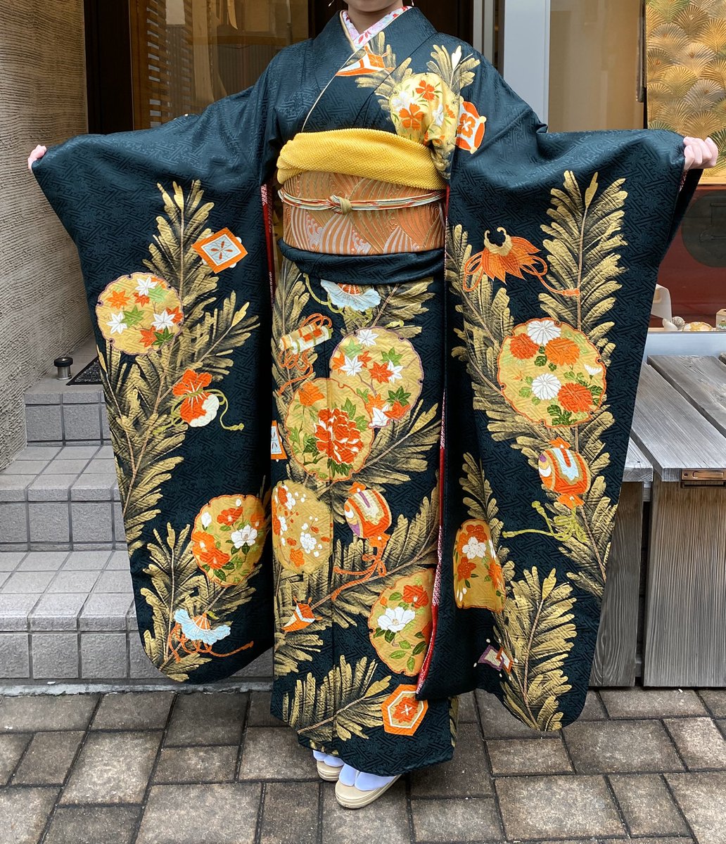 うのにもお得な 美しいキモノ掲載柄 上質な逸品 西陣高級六通柄唐織
