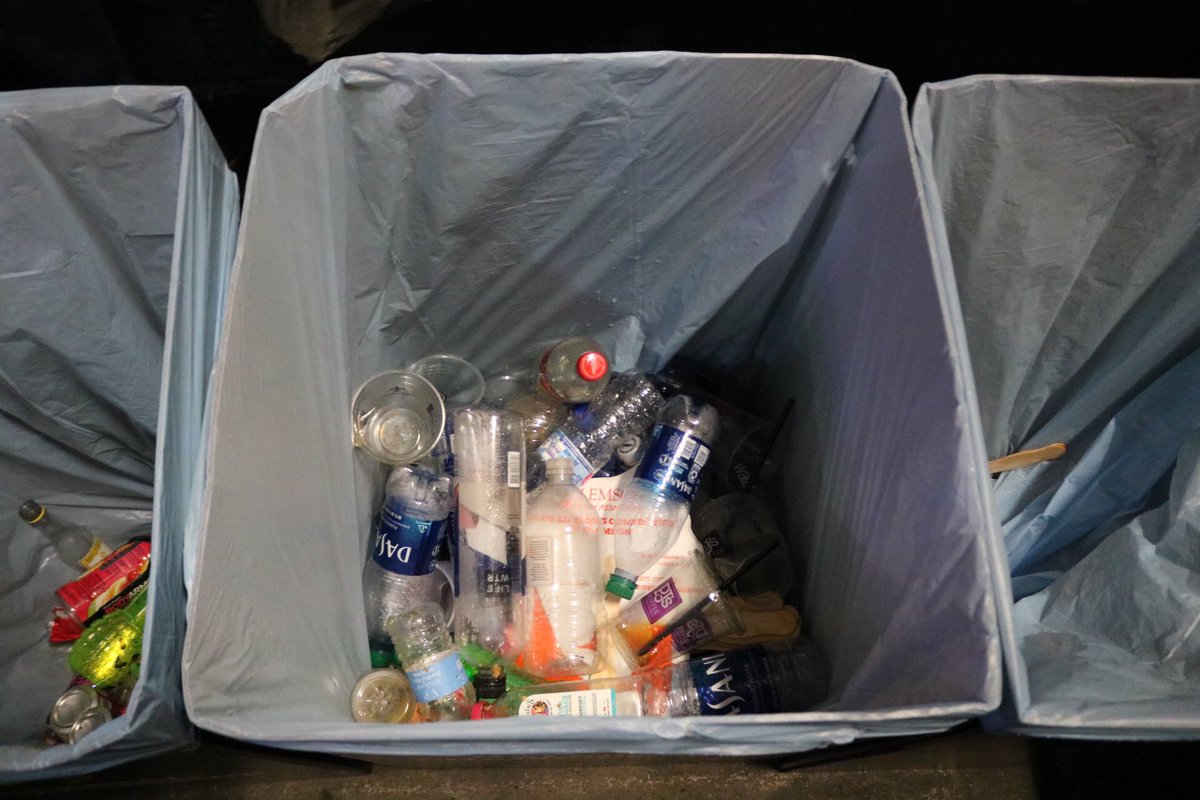 DYK 91% of all plastic is not recycled? 
- <a href="/NatGeo/">National Geographic</a>  

<a href="/CFPGreen/">Playoff Green</a> is working with the <a href="/PlasticBank/">Plastic Bank</a> to clean up +100,000 water bottles🚮. #EveryBottleCounts #plasticwaste #ForTheGoodofTomorrow <a href="/CFBPlayoff/">College Football Playoff</a>