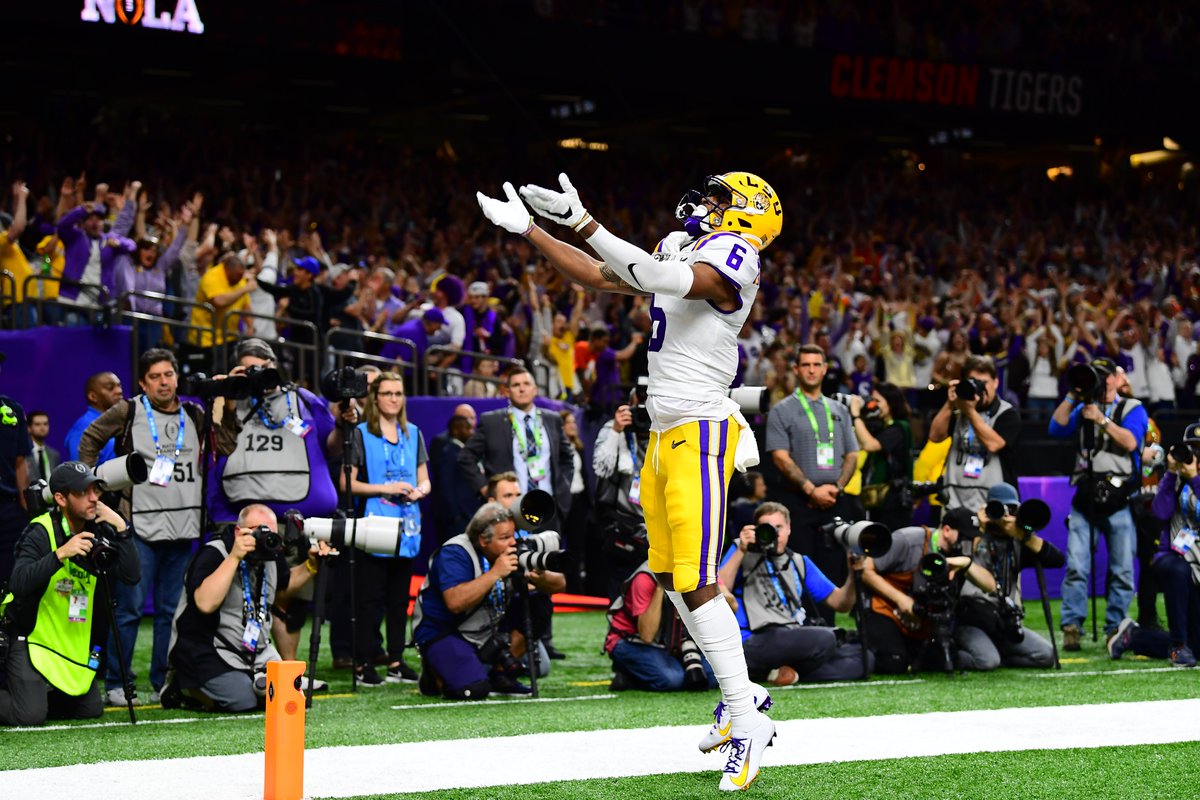 LSUfootball tweet picture