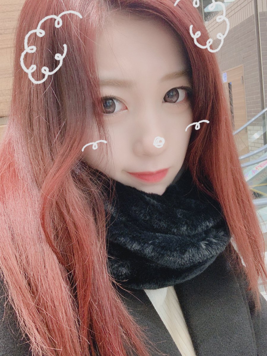 ma_yuuuu's tweet photo. 赤髪にしたあ💇‍♀️❤️

赤入るか不安だったんだけどすごく
綺麗に入ってうれしかった〜！！！！

シュートくんありがとうございました😊
安くしてくれるみたいなので是非行ってみてね
@shuuutiii https://t.co/CRerpaicqJ
