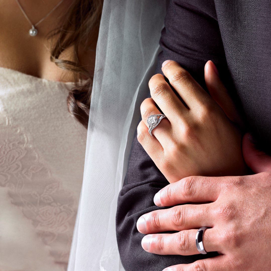 Did you get engaged over the festive period?  We have a stunning collection of wedding rings in store for you to choose from.  We also offer a bespoke design service if you're looking for something totally unique.